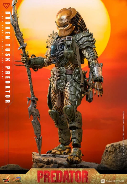 Alien vs. Predator - Scale Action Figure - Broken Tusk Predator
