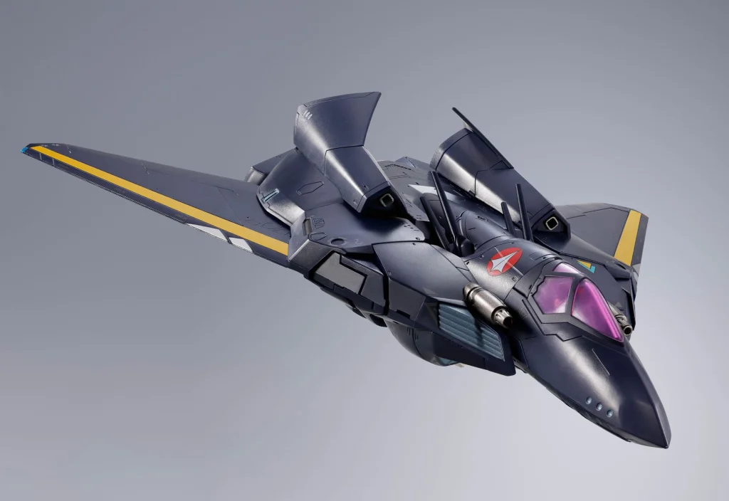 Macross 7 - DX CHOGOKIN - VF-17S Nightmare Stealthvalkyrie (Gamlin Kizaki use)