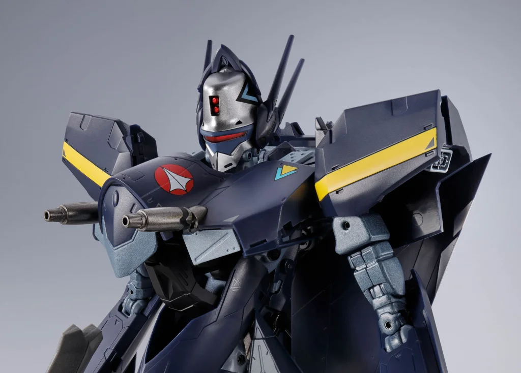 Macross 7 - DX CHOGOKIN - VF-17S Nightmare Stealthvalkyrie (Gamlin Kizaki use)