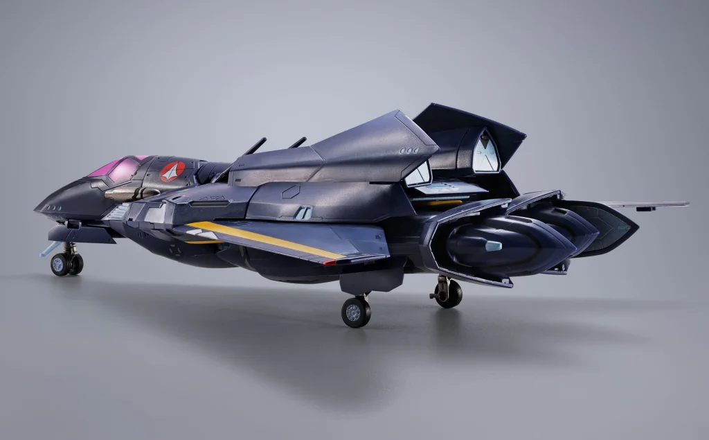 Macross 7 - DX CHOGOKIN - VF-17S Nightmare Stealthvalkyrie (Gamlin Kizaki use)