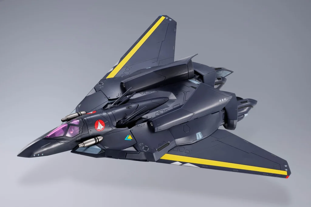 Macross 7 - DX CHOGOKIN - VF-17S Nightmare Stealthvalkyrie (Gamlin Kizaki use)