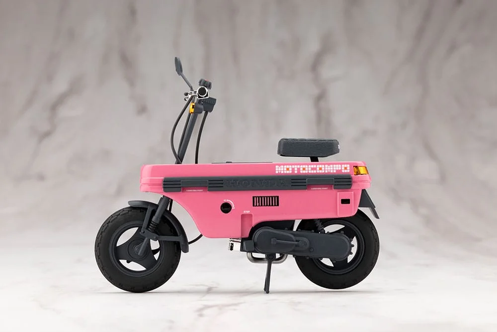 SOUSAI SHOJO TEIEN - Plastic Model Kit - Emma Koishikawa (Nocturne with Honda AB12 Motocompo)