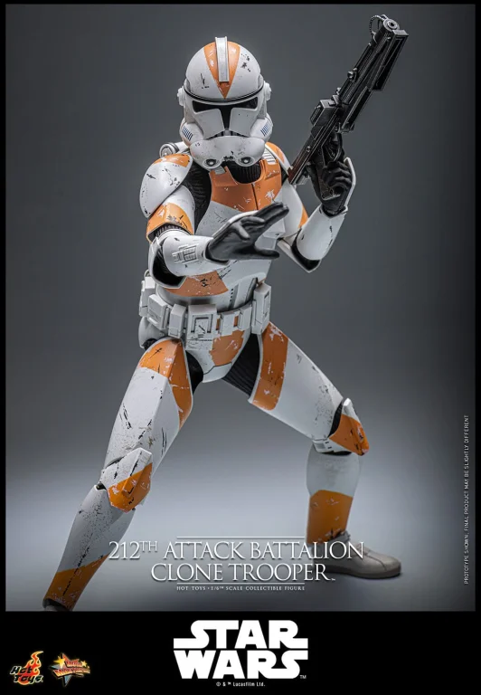 Star Wars - Scale Action Figure - 212th Attack Battalion Clone Trooper (Deluxe Version)