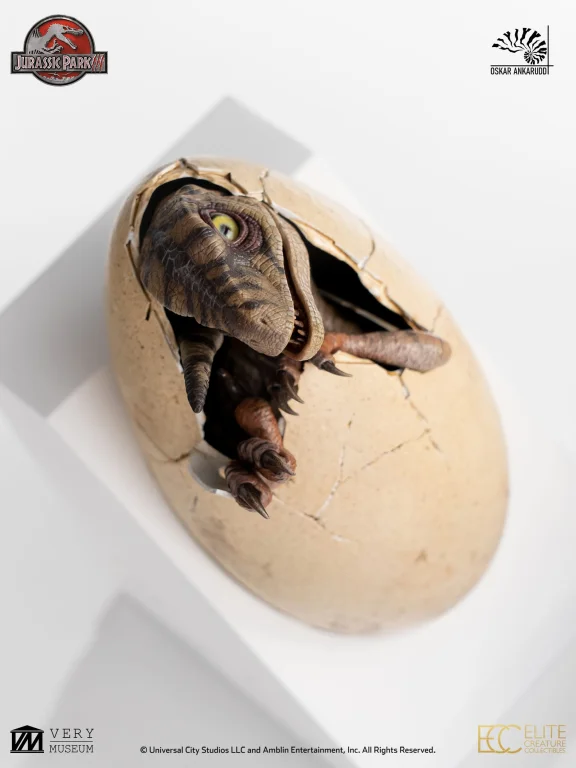 Jurassic Park - Elite Creature Collectibles - White Queen Hatching Egg