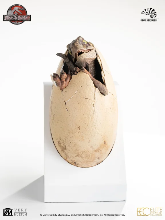 Jurassic Park - Elite Creature Collectibles - White Queen Hatching Egg