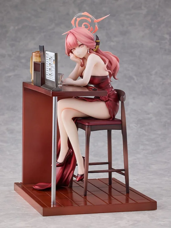 Blue Archive - Scale Figure - Aru Rikuhachima (Dress) (Memorial Lobby Ver.)