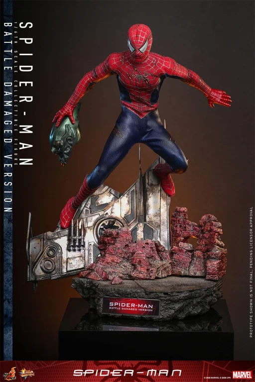 Spider-Man - Scale Action Figure - Spider-Man (Battle Damaged Version)