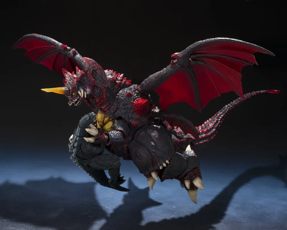Godzilla - S.H.MonsterArts - Godzilla Jr. & Destoroyah (Flying Form) (Evolution Set)