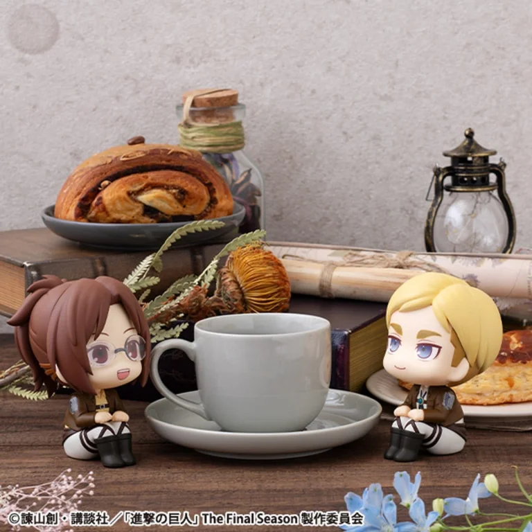 Attack on Titan - Look Up Series - Erwin Smith & Hanji Zoe (Set)