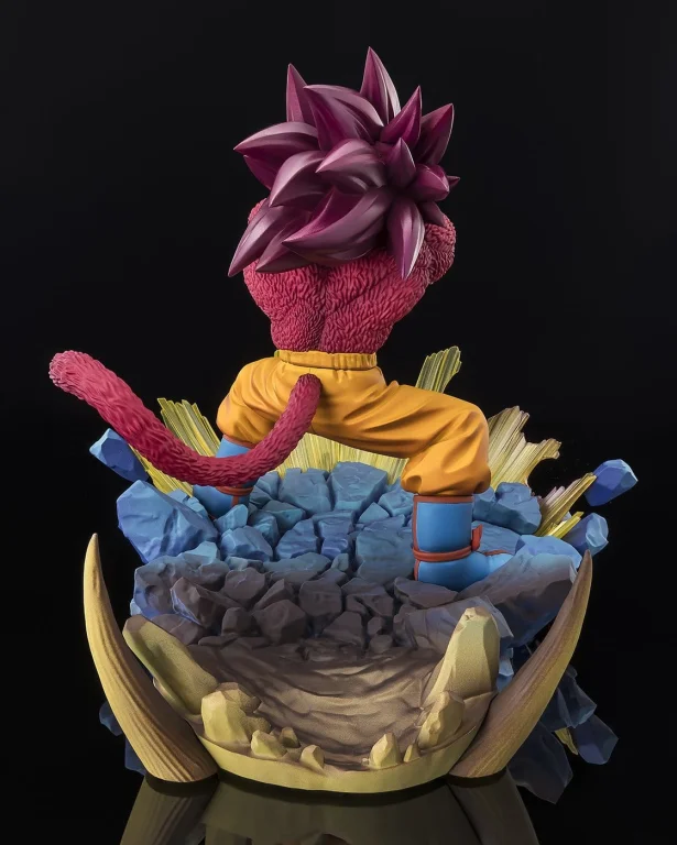 Dragon Ball - FiguartsZERO - Super Saiyan 4 Son Goku