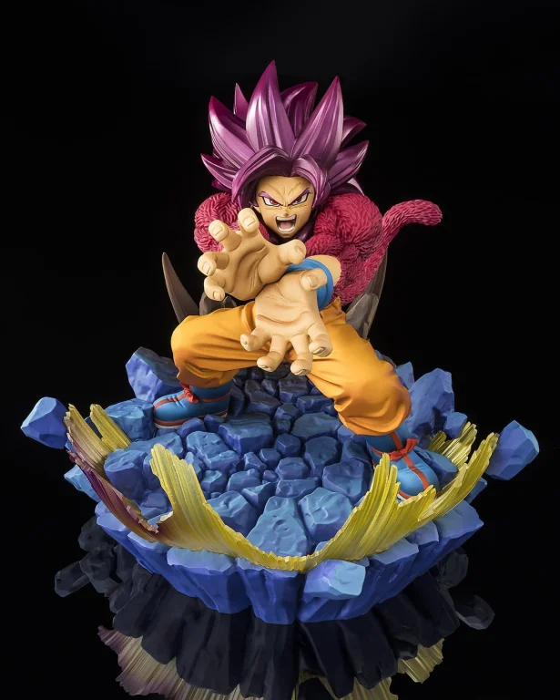 Dragon Ball - FiguartsZERO - Super Saiyan 4 Son Goku