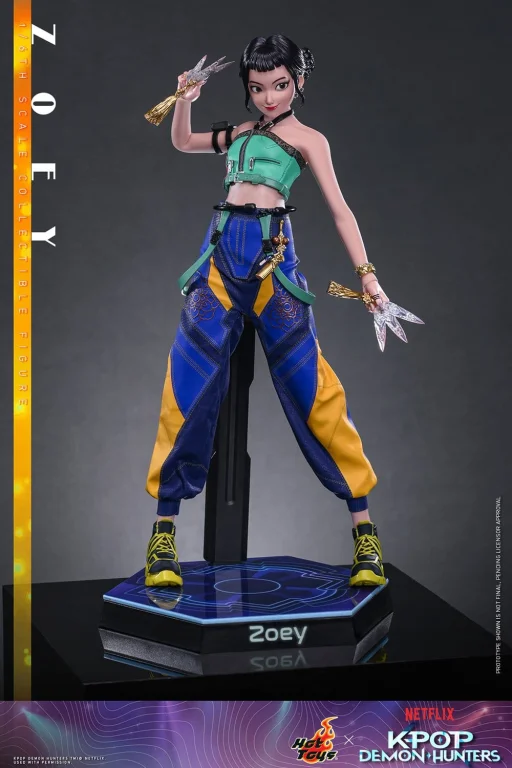KPop Demon Hunters - Scale Action Figure - Zoey