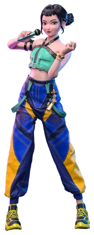 KPop Demon Hunters - Scale Action Figure - Zoey