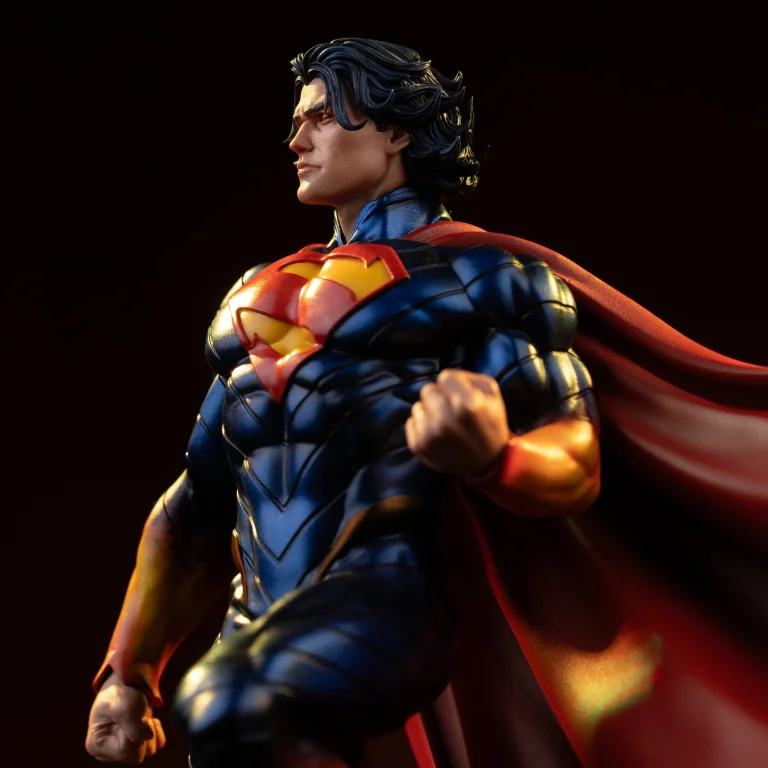Superman - Art Scale - Superman (Absolute)