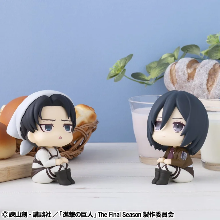 Attack on Titan - Look Up Series - Levi Ackerman (Cleaning up ver.) & Mikasa Ackerman (Set)