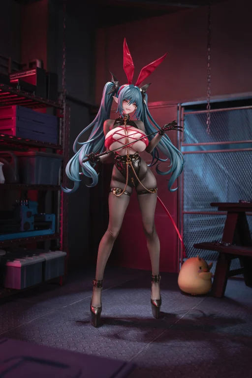 Azur Lane - Scale Figure - Regensburg (The Dark Dragon&rsquo;s Dungeon Ver.)