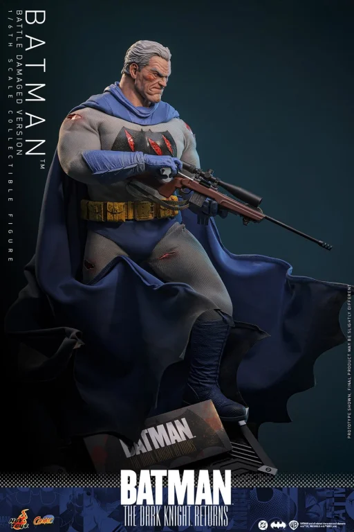 Batman - Scale Action Figure - Batman (Battle Damaged Version)