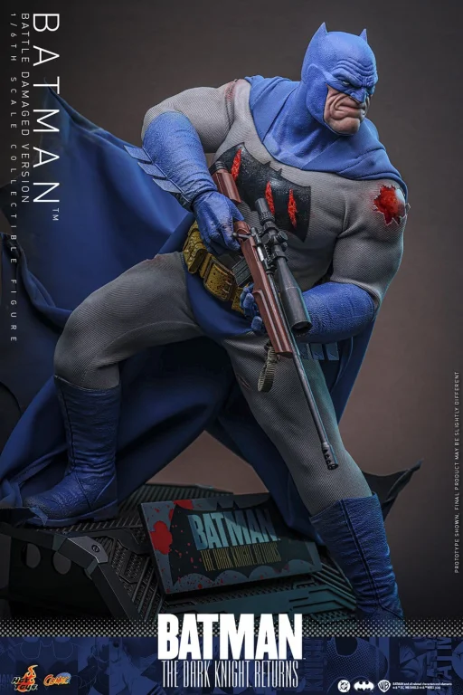 Batman - Scale Action Figure - Batman (Battle Damaged Version)