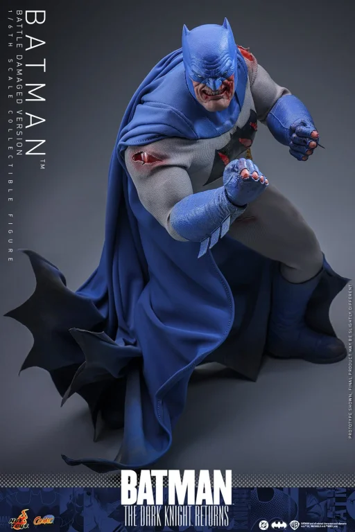 Batman - Scale Action Figure - Batman (Battle Damaged Version)