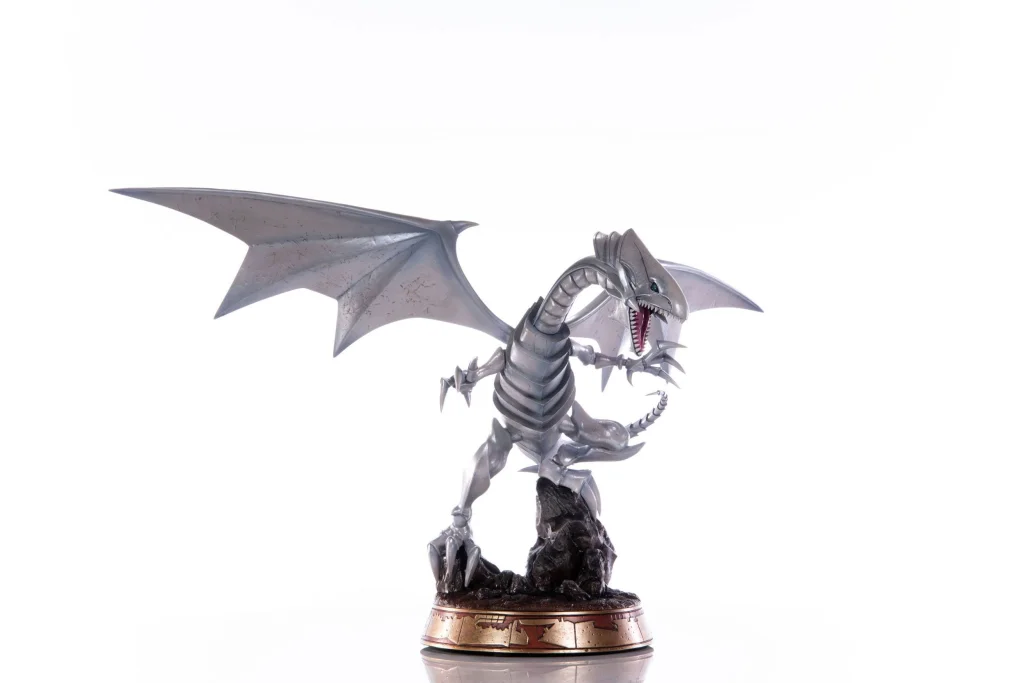Yu-Gi-Oh! - Non-Scale Figure - Blue-Eyes White Dragon (White Edition)