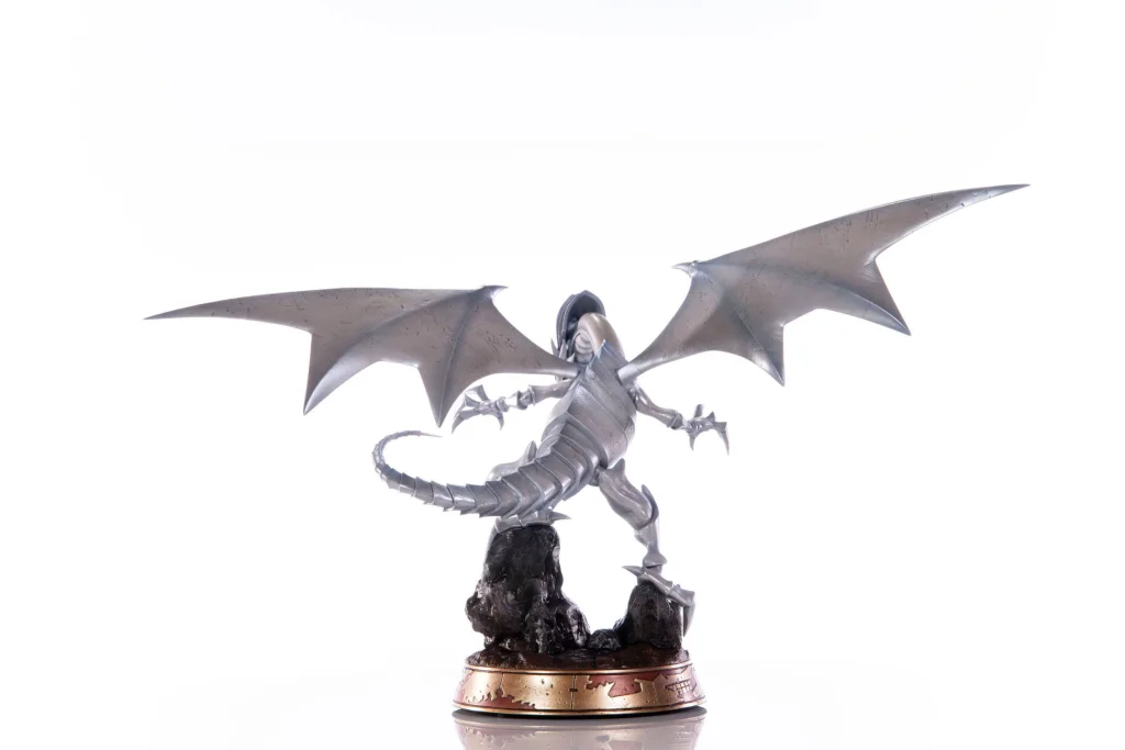 Yu-Gi-Oh! - Non-Scale Figure - Blue-Eyes White Dragon (White Edition)