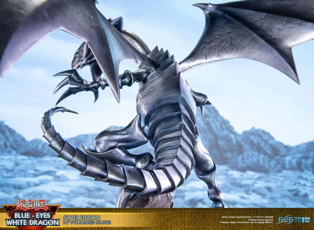 Yu-Gi-Oh! - Non-Scale Figure - Blue-Eyes White Dragon (Silver Edition)