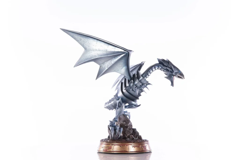 Yu-Gi-Oh! - Non-Scale Figure - Blue-Eyes White Dragon (Silver Edition)