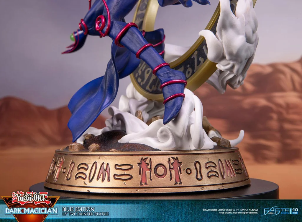 Yu-Gi-Oh! - Non-Scale Figure - Dark Magician (Blue Version)