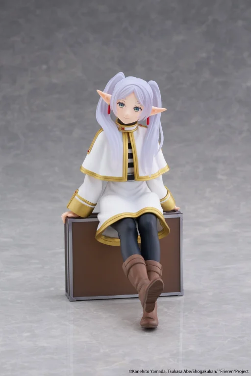 Frieren - Desktop Cute - Frieren (Trunk Case Ver.) (Reissue)