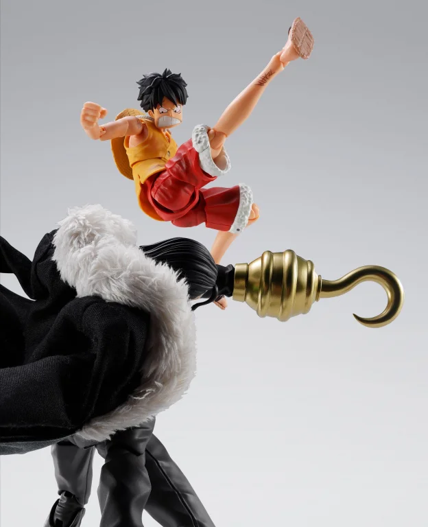 One Piece - S.H.Figuarts - Crocodile (Marineford)