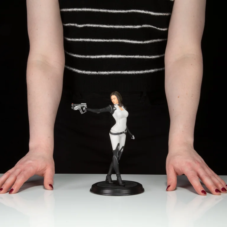 Mass Effect - Non-Scale Figure - Miranda Lawson