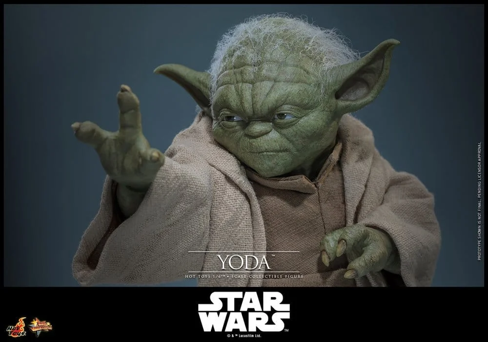 Star Wars - Scale Action Figure - Yoda