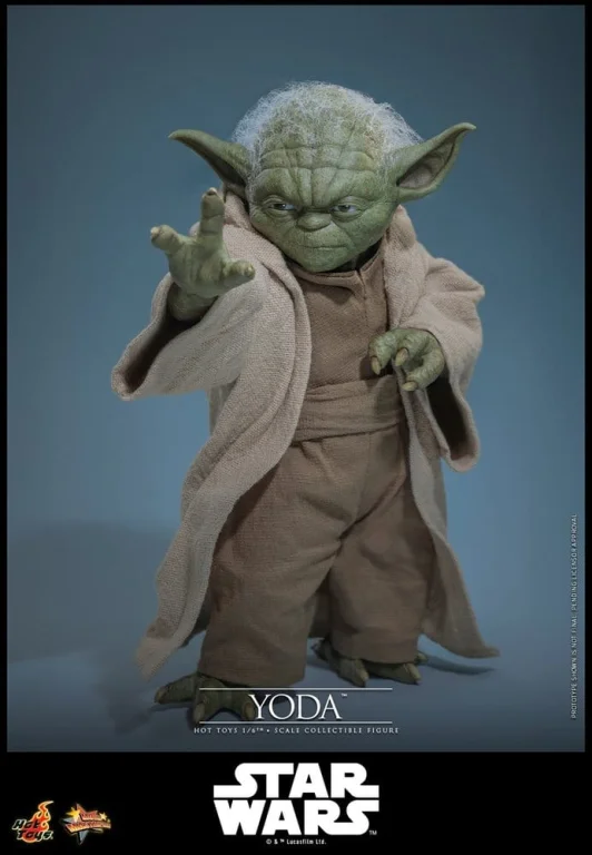 Star Wars - Scale Action Figure - Yoda