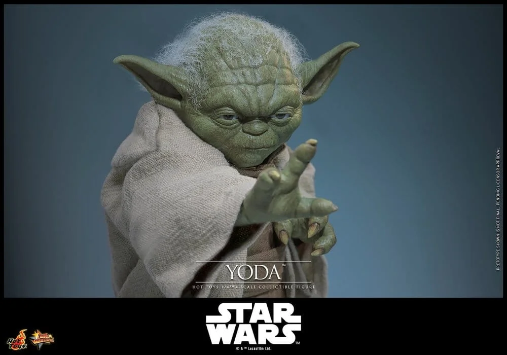 Star Wars - Scale Action Figure - Yoda
