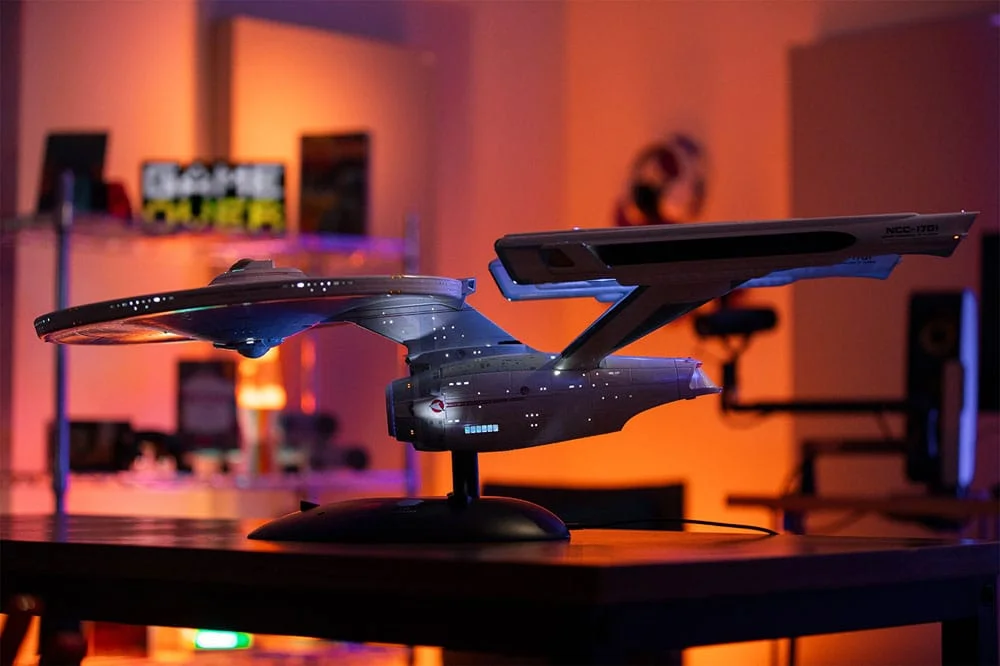 Star Trek - Scale Replica - U.S.S. Enterprise NCC-1701