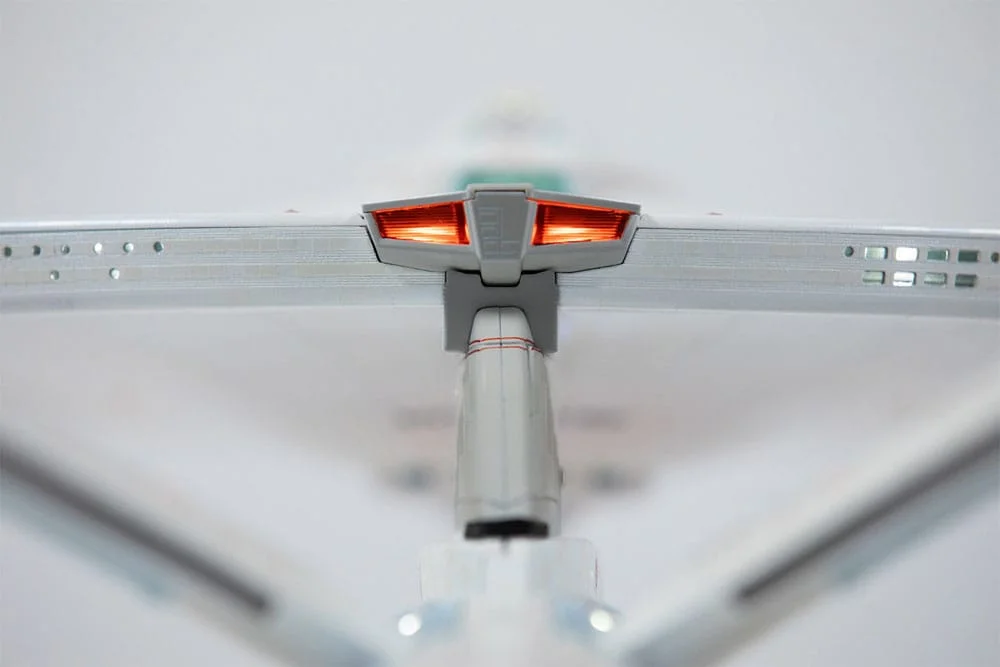 Star Trek - Scale Replica - U.S.S. Enterprise NCC-1701
