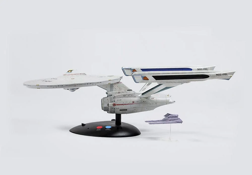 Star Trek - Scale Replica - U.S.S. Enterprise NCC-1701