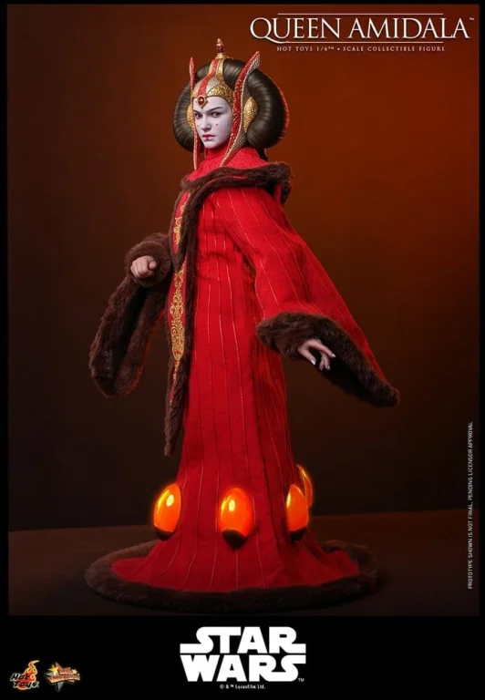 Star Wars - Scale Action Figure - Padm&eacute; Amidala (Queen)