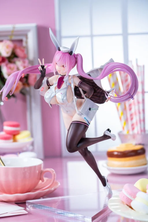 Won - Scale Figure - Etona