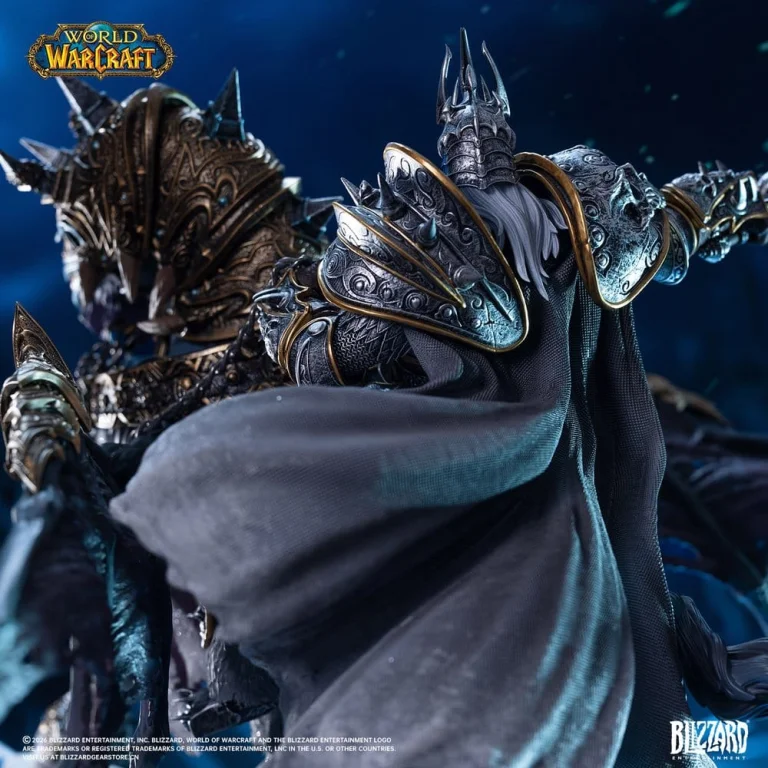 Warcraft - Non-Scale Figure - The Lich King & Invincible