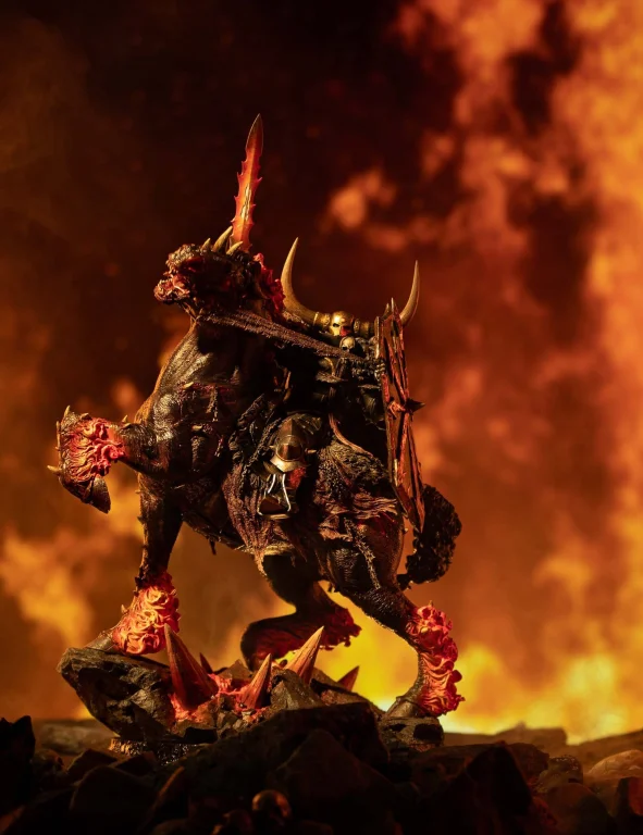 Warhammer - Scale Figure - Archaon the Everchosen (Limited Edition)