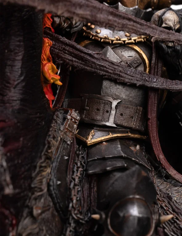 Warhammer - Scale Figure - Archaon the Everchosen (Limited Edition)
