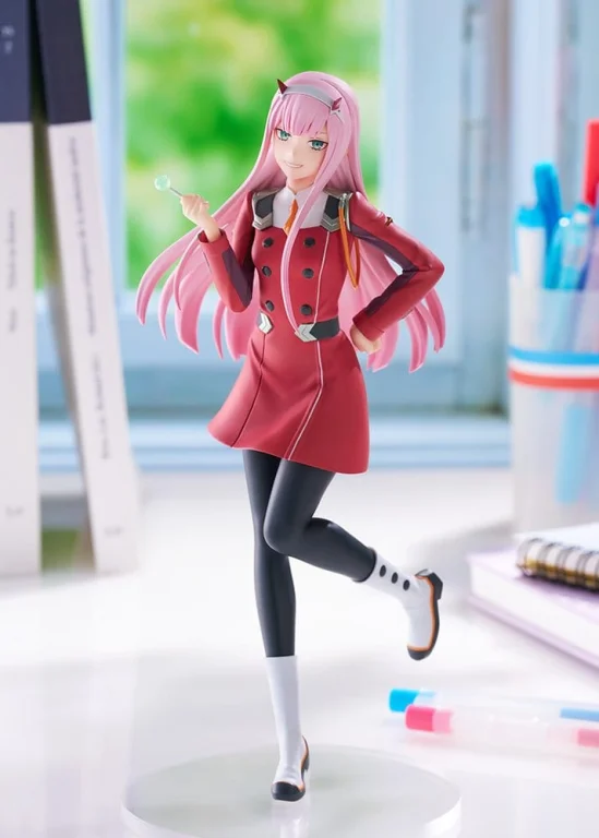 DARLING in the FRANXX - POP UP PARADE - Zero Two (L Size)
