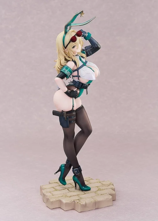 CheLA77 - Scale Figure - Bunny Cops_01