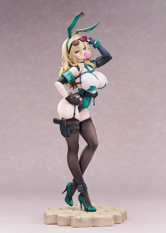 CheLA77 - Scale Figure - Bunny Cops_01