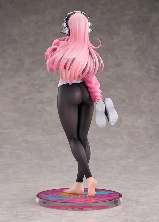Super Sonico - Scale Figure - Super Sonico (Exercise Ver.)