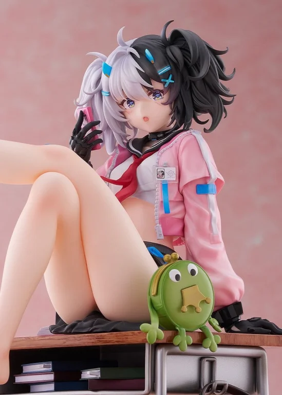Snowbreak - Scale Figure - Eatchel (The Cub: Overdue Radiance)