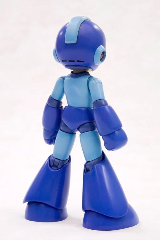 Mega Man - Plastic Model Kit - Mega Man