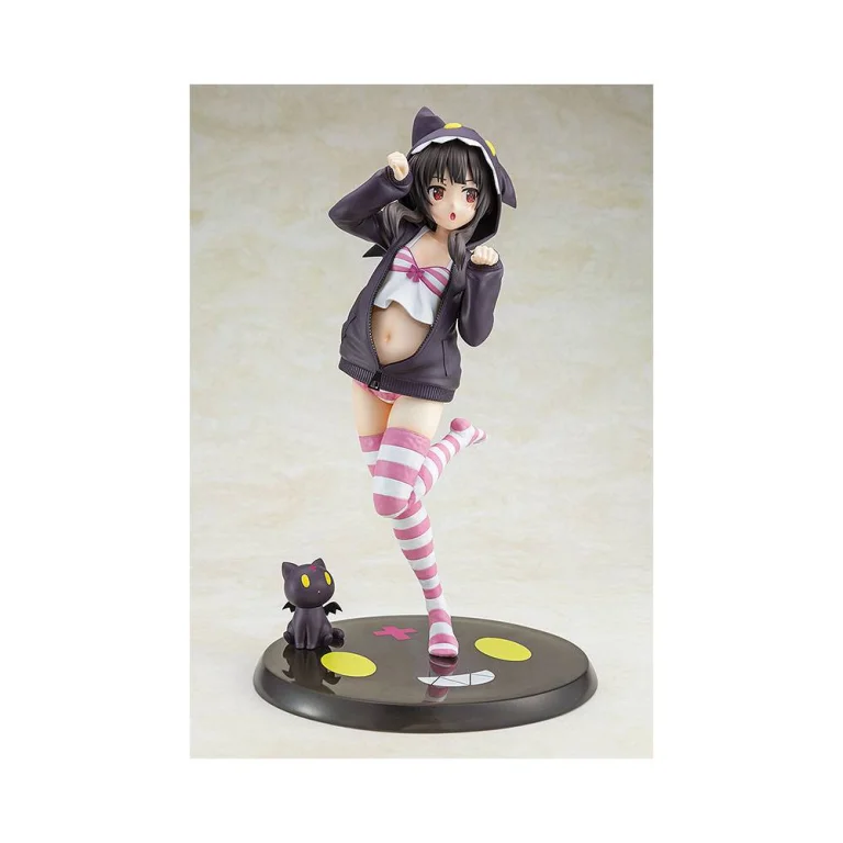 KonoSuba - Scale Figure - Megumin (Hoodie Look Chomusuke ver.)