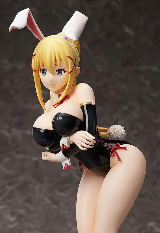 KonoSuba - Scale Figure - Darkness (Bare Leg Bunny Ver.)